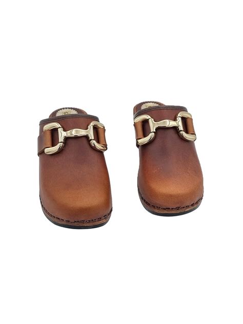 Klassische holländische Clogs mit goldenem Accessoire | Hergestellt in