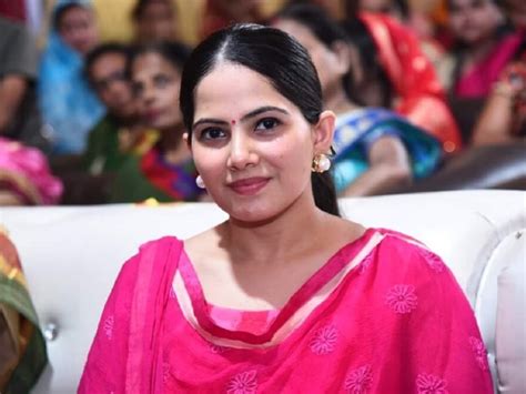 jaya kishori education qualification  aya kishori childhood jaya