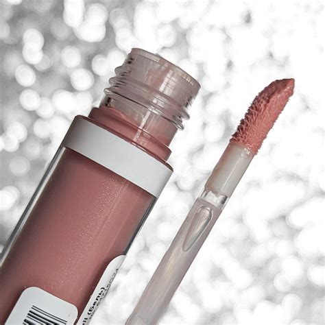 Нюдовий блиск, який рекомендують візажисти | MAKEUP Club