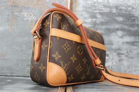 Louis Vuitton Monogram Crossbody | semashow.com