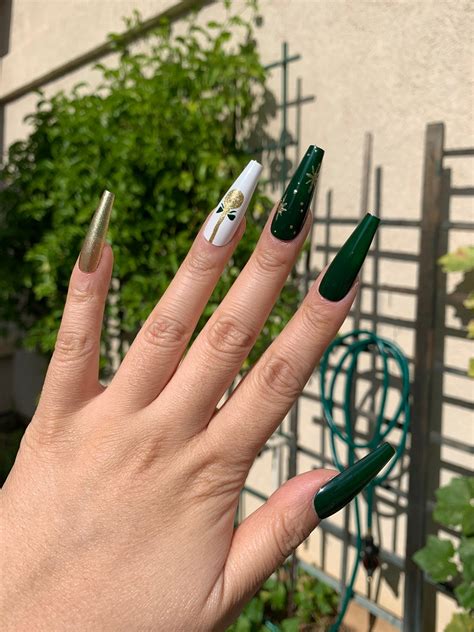 Green Ornament Nails Forest Green Nails Christmas Press on - Etsy