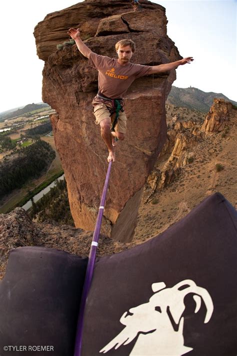 Monkey Face Highlinin' - Climbing