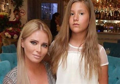 Дана Борисова сообщила, что уезжает отдыхать без дочери | WOMAN