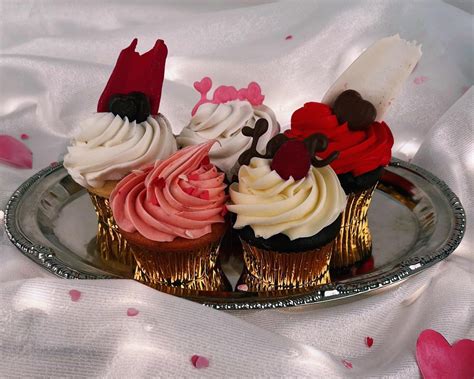 The shops are open today & they are... - Merritt's Bakery