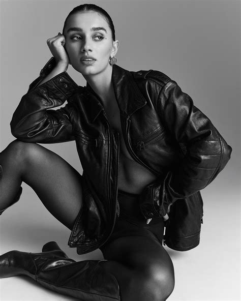 VANESSA K | Folio Management