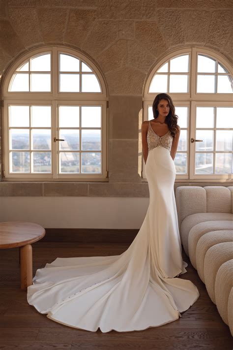 Whisper Luxurious Fit & Flare Wedding Dress | Carfelli