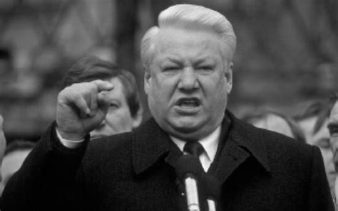 This Day in History | 1990 - Yeltsin resignation splits Soviet ...