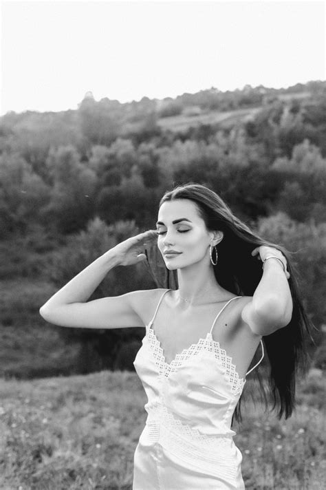 Anna, 32 yo | green eyes, black hair | ID1940627