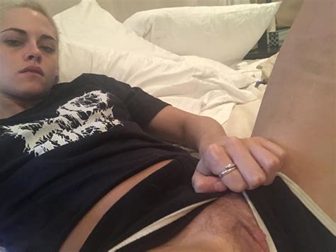 Filtraciones desnudas de Kristen Stewart (6 fotos y video masturbándose