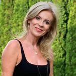 Email Address for Anna Instagram Influencer Profile - Contact @anna ...