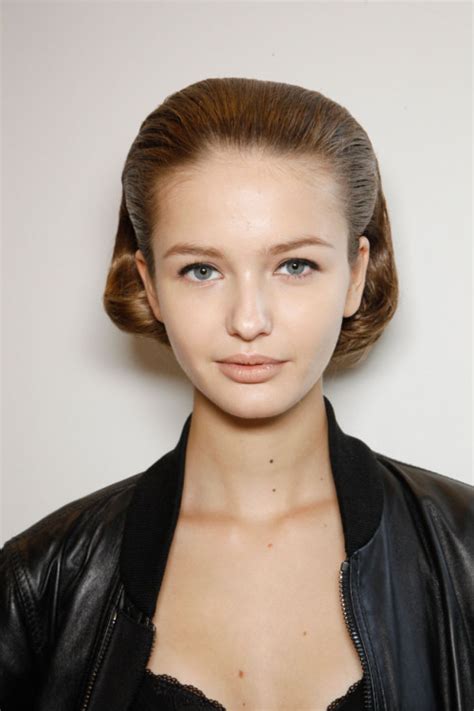 Classify Kristina Romanova