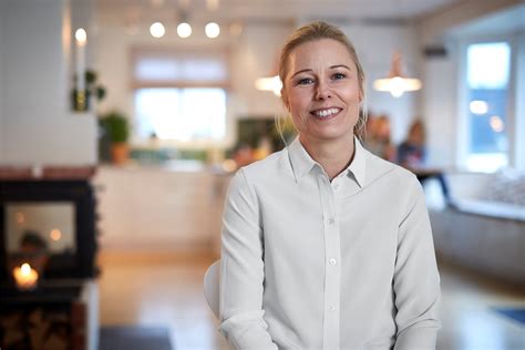 Anna Simonovska - Volvo Car UK Media Newsroom