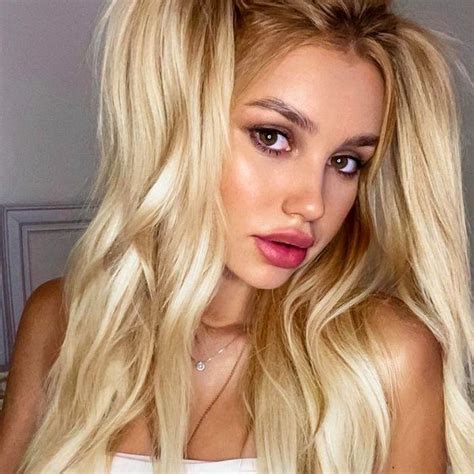 Single pen pal Anastasiya, 24 yrs.old from Eastern Europe: I know that ...