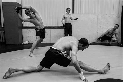 Moscow's Real-Life Fight Club Looks Insane - VICE