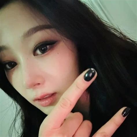 Pin by 𝙟𝙖𝙣𝙚 on AESPA | Giselle, Black mamba, Bubbles