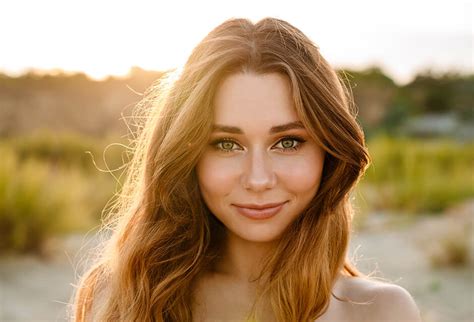Замена лица на фото — фоторедактор онлайн RetouchMe