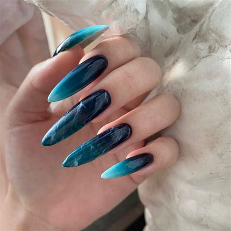 😌ВСЁ ДЛЯ КНИГ😌 - маникюрчик💅🏻 | Acrylic nails stiletto, Euphoria nails ...
