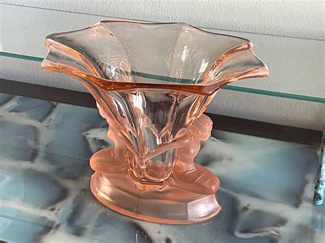Art Deco Nudes Vase by Walther & Sohne in Glossy and Opaque Salmon