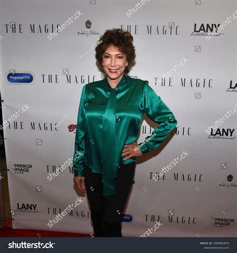 Beverly Hills Ca Usa December 13 Stock Photo 2090463874 | Shutterstock