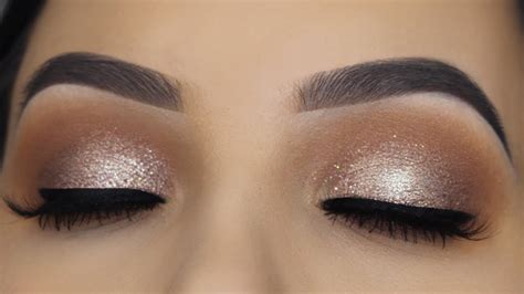 How To Do Easy Eye Makeup