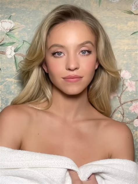 Sydney Sweeney | Pretty bridal makeup, Wedding hair and makeup, Bridal ...