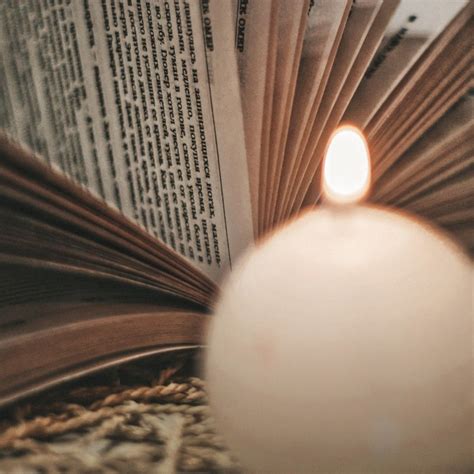Книга и свеча