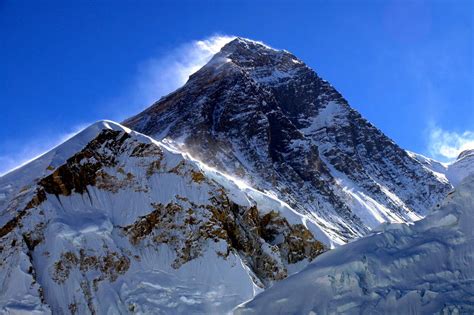 Гора Эверест (Джомолунгма): описание, фото