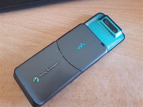 Sony Ericsson W580i (repost because i did an error in the previous post