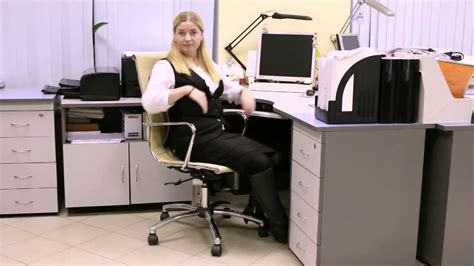 Универсальный поясничный подпор (упор) в автомобиль и офис - YouTube