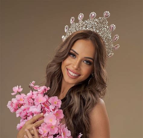 Miss World Peru 2022 is Jennifer Barrantes