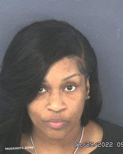 DAVIS LASHEKA NATASSIA 12/29/2022 - Gadsden County Mugshots Zone