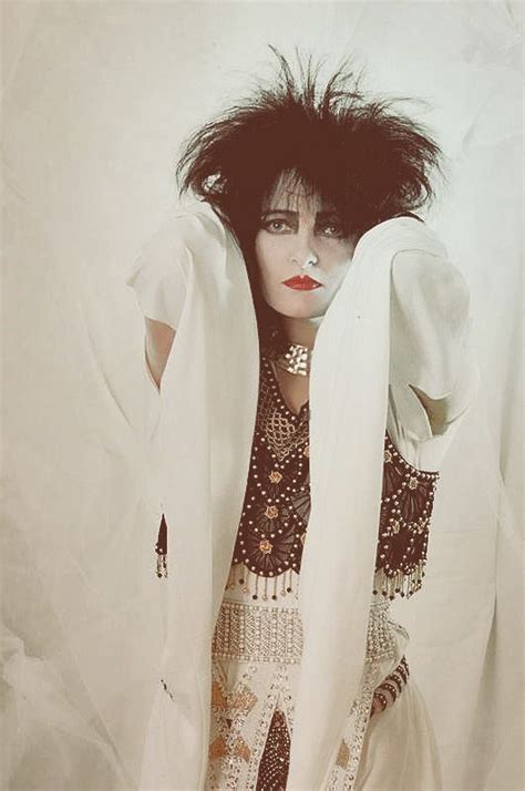 Siouxsie Sioux, 1984-used to listen to her all the time | Things to ...