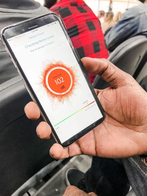 How to Protect Your Hearing In Loud Crowds | Hearing Associates of Las