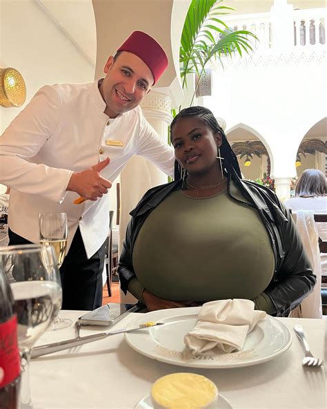 Chioma Anyaorah | Dinner in Casablanca Morrocco.. let the vacation