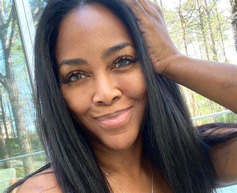 Kenya Moore Shares A Throwback Photo From Her Modeling Days – See it