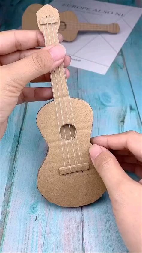Гитара своим руками😍 | Paper crafts, Easy paper crafts, Paper crafts diy