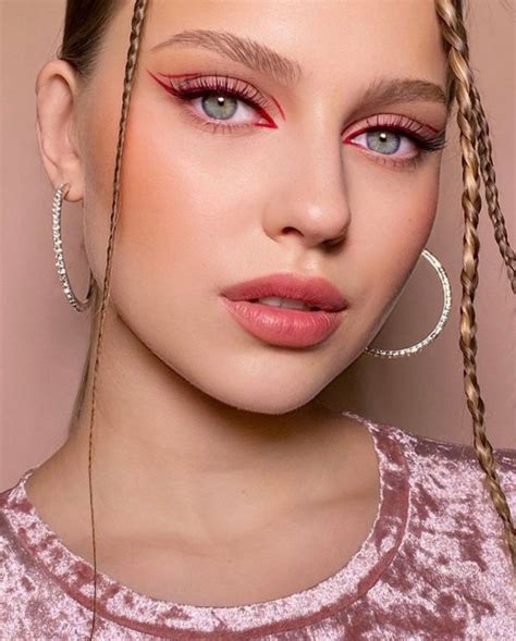 colourful eye shadow  eyeshadow colourful makeup makeup inspo