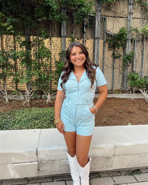 BAILEY BROOKS (@baileyy.brookss) • Instagram photos and videos