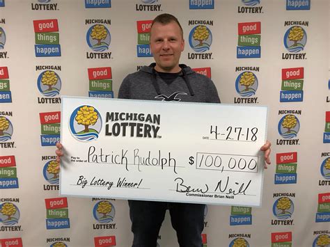 Oakland County Man Wins $100,000 Playing Michigan Lottery’s Cash Buster