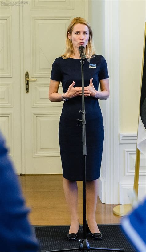 爱沙尼亚总理Kaja Kallas穿肉色丝袜出席文化竞赛活动（6/11） - 图片 - 名腿网