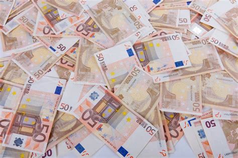 Eurosedlar arkivfoto. Bild av borgen, räknemaskin, euro - 28675748