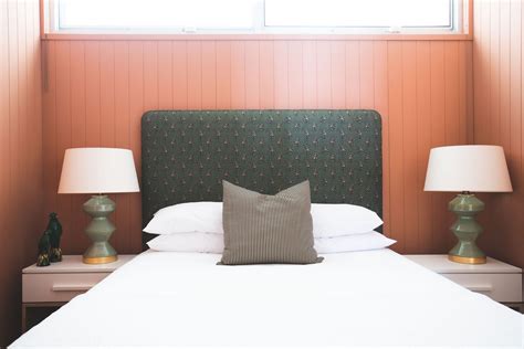 Penthouse Mollymook | Cameron Kimber Penthouse Room | Bannisters