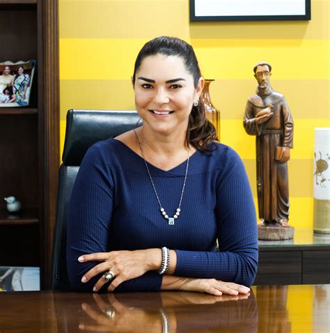 Justiça Federal do Piauí condena deputada Janainna Marques por crime
