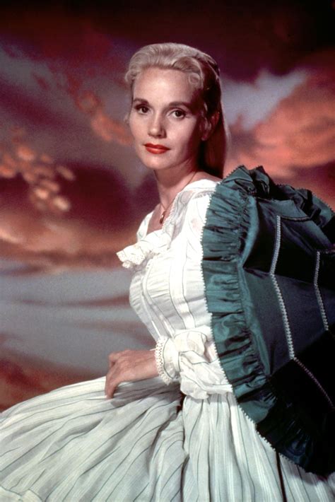13 Stunning Color Photos of Eva Marie Saint as She Celebrates Turning