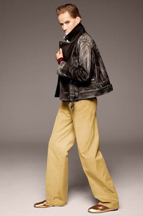 78-летняя Верушка в новом лукбуке Acne Studios | Sobaka.ru