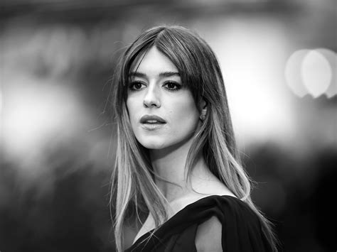 Saoirse Ronan Is Pregnant With Her First Child | Vogue