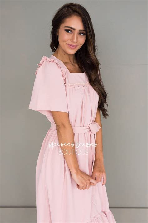 The Winona Modest High-Low Dress - NeeSee's Dresses