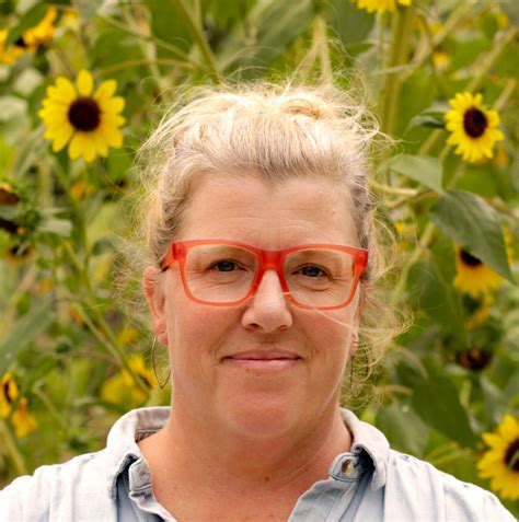 Administration, Jessica Ryan