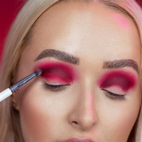 It-Inspired Clown Makeup Tutorial For Halloween - Beauty Bay Edited