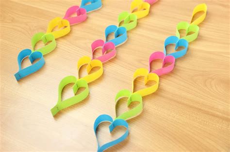 紙テープでハートの輪飾り♪ | ぱっけ～じ屋さんのラッピングLAB（ラボ）